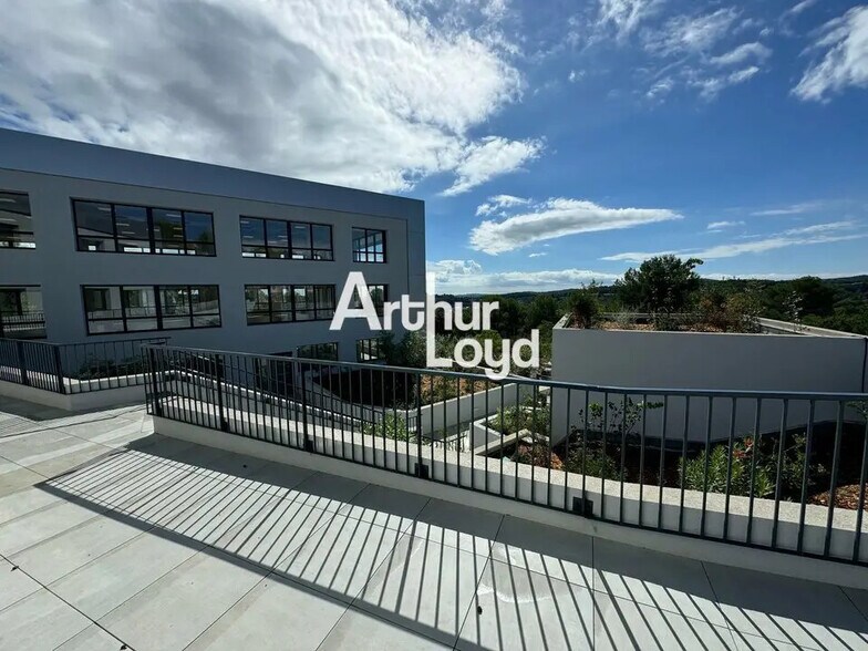 Office in Valbonne to rent - Building Photo - Image 3 of 7