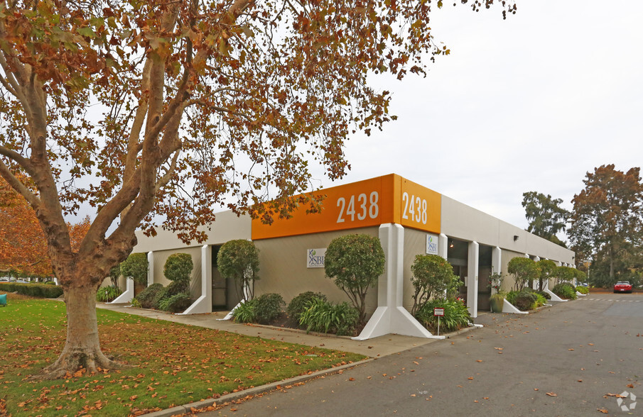 2470 Embarcadero Way, Palo Alto, CA for rent - Building Photo - Image 1 of 11