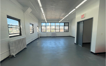 43-49 10th St, Long Island City, NY for rent Building Photo- Image 1 of 1