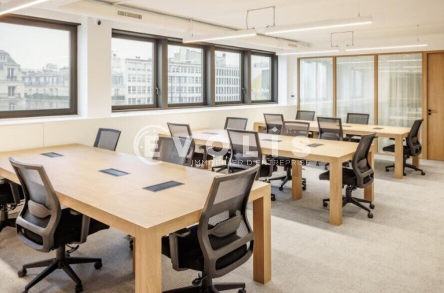 Office in Neuilly-sur-Seine to rent - Building Photo - Image 1 of 12