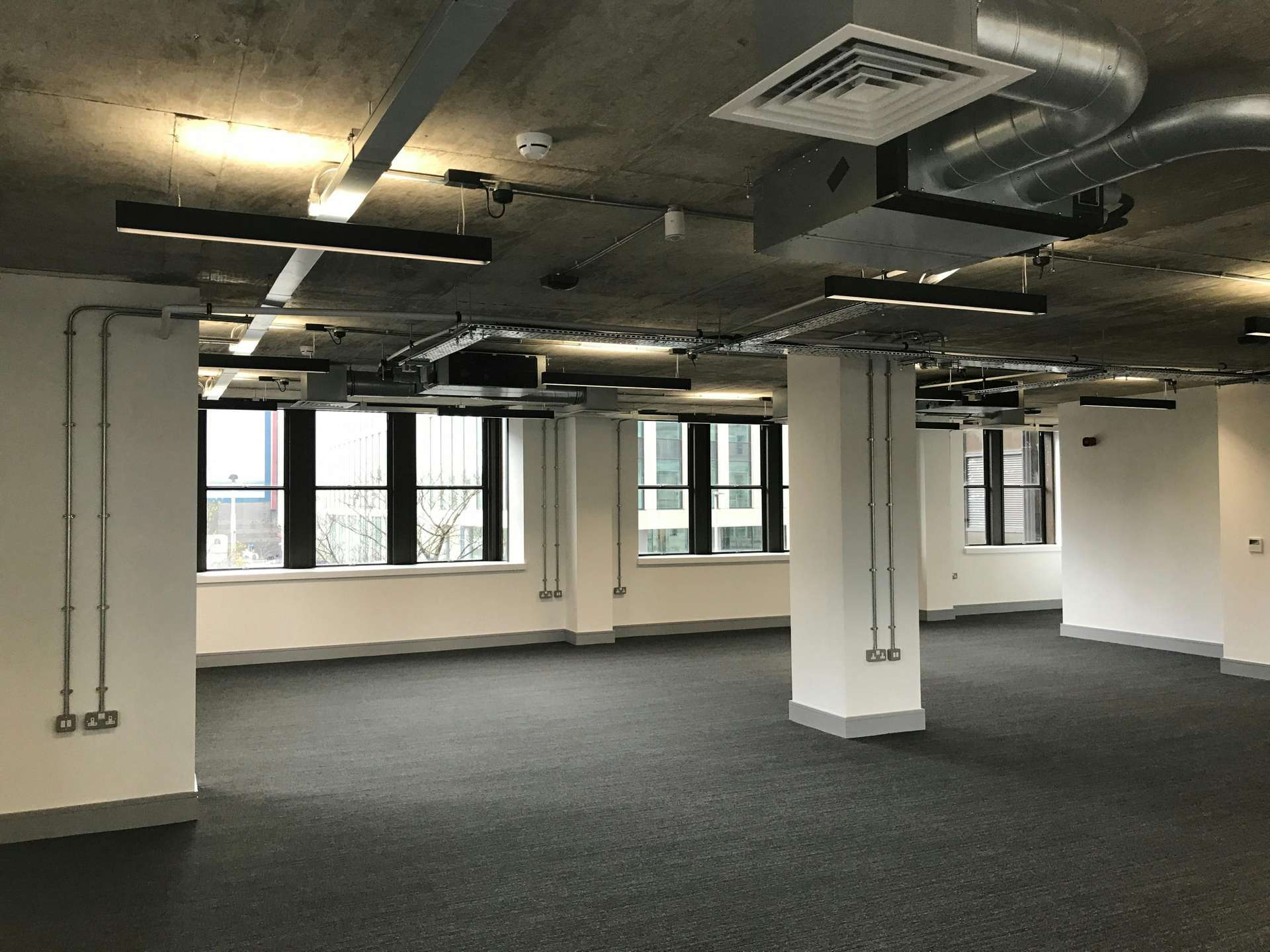Wood St, Cardiff to rent Interior Photo- Image 1 of 8