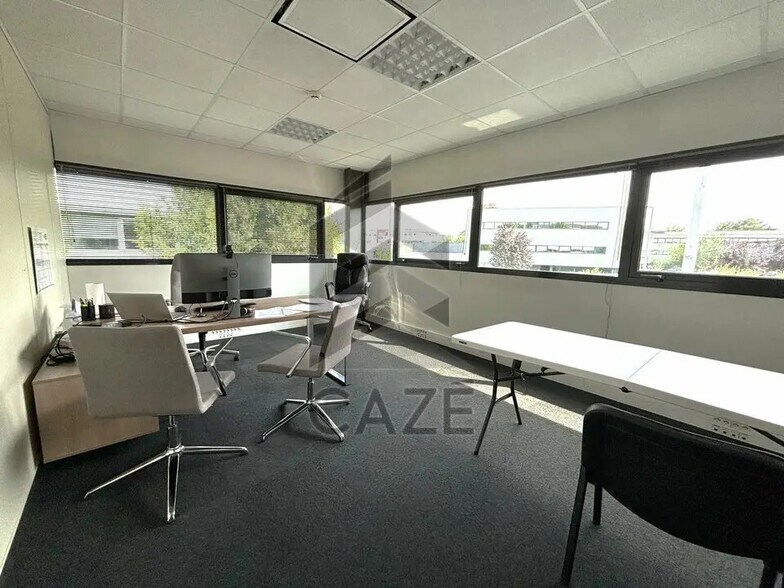 Office in Mérignac to rent - Interior Photo - Image 3 of 5