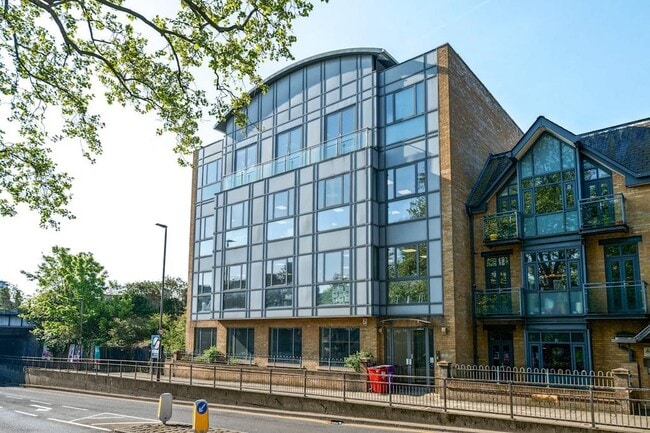 More details for 57 Putney Bridge Rd, London - Office to Rent