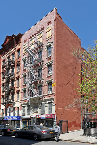 176 Rivington St, New York, NY for rent - Primary Photo - Image 1 of 21