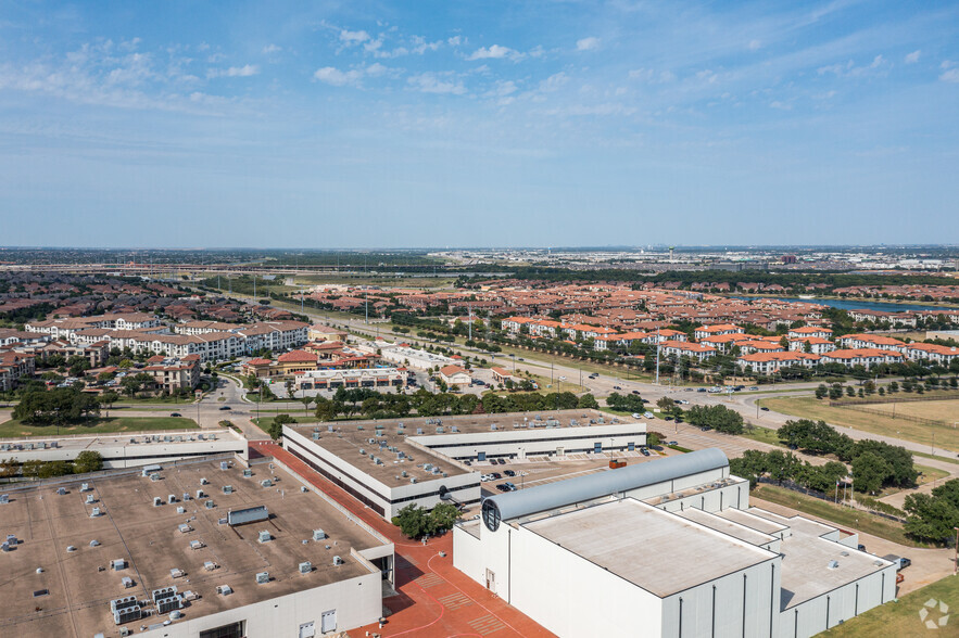 400 E Royal Ln, Irving, TX for rent - Aerial - Image 3 of 34