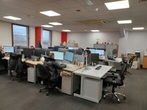 Alpha Way, Egham to rent Interior Photo- Image 1 of 9