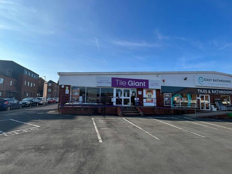 Churchill Way, Macclesfield to rent - Building Photo - Image 2 of 28