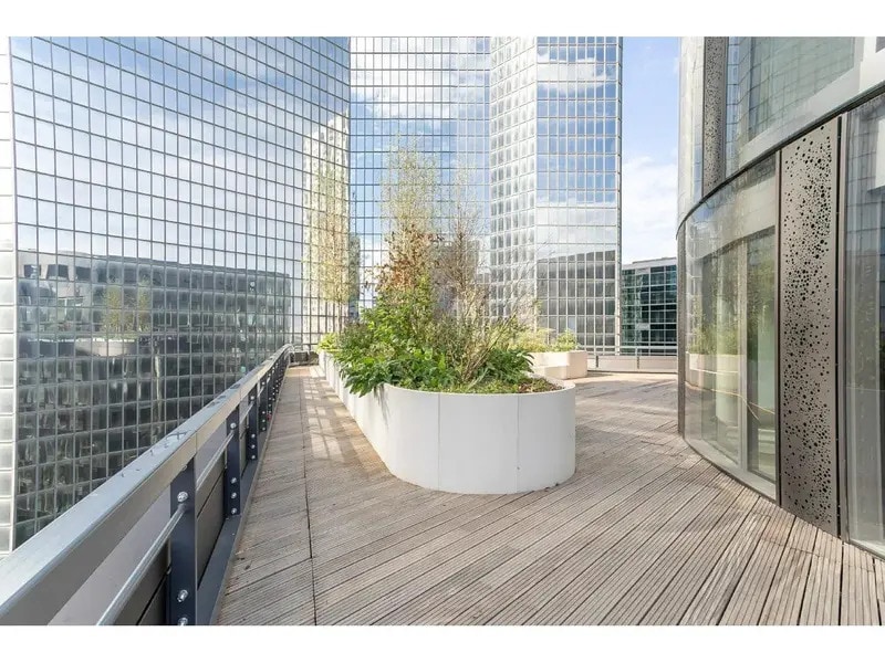 16 Rue Henri Régnault, Courbevoie to rent Building Photo- Image 1 of 24