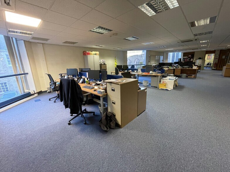 S Saint John's Pl, Perth to rent - Building Photo - Image 3 of 30