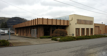 948 SE Mill St, Roseburg, OR for sale Primary Photo- Image 1 of 1