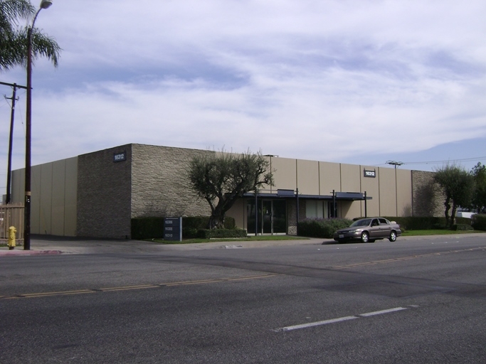 16312 Garfield Ave, Paramount, CA for sale - Primary Photo - Image 1 of 1