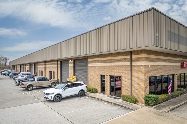 More details for 5829 W Sam Houston Pky N, Houston, TX - Light Industrial to Rent