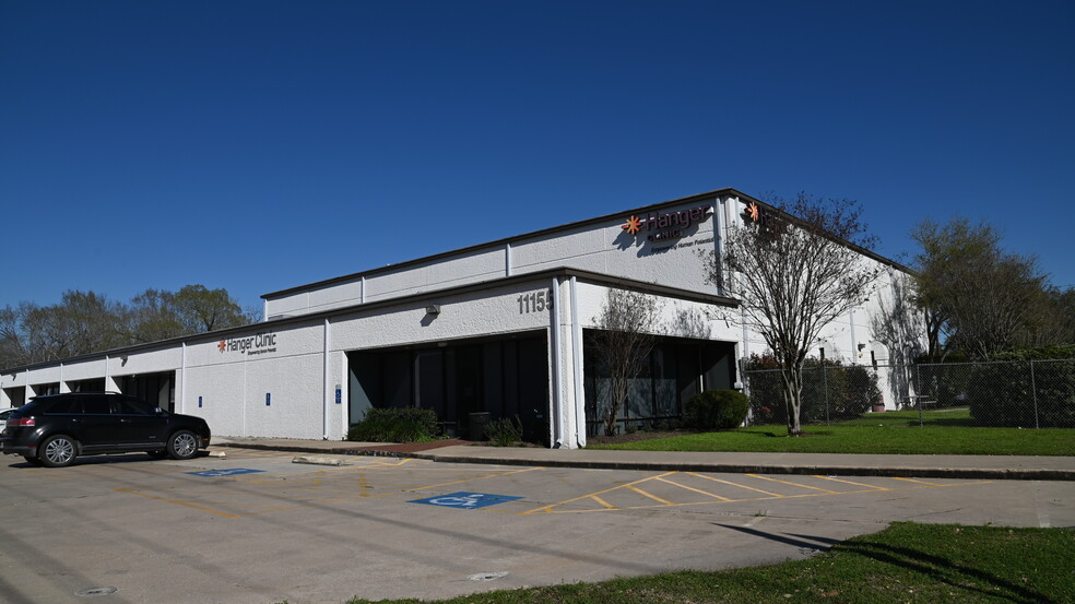 11155 S Main St, Houston, TX for sale - Building Photo - Image 1 of 9