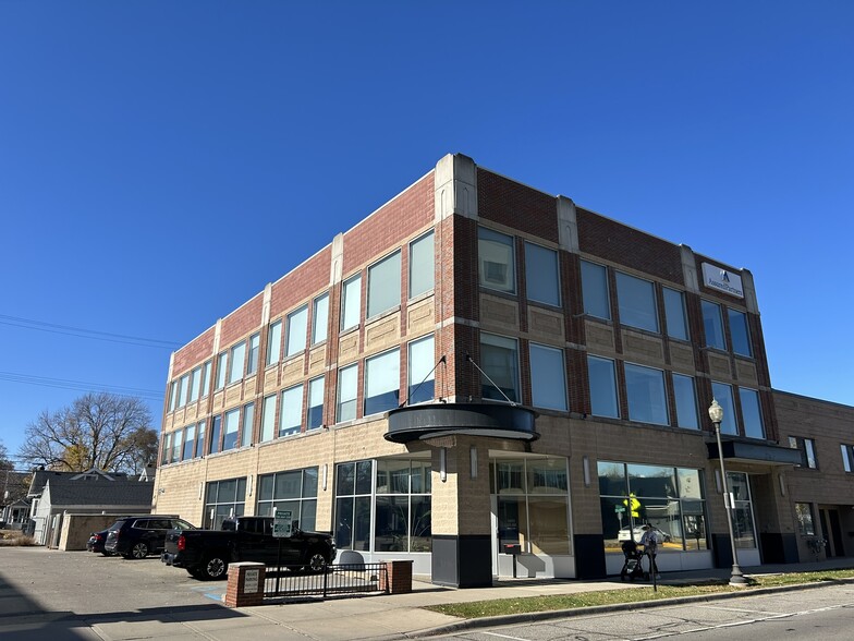 423 N Main St, Royal Oak, MI for rent - Building Photo - Image 2 of 31