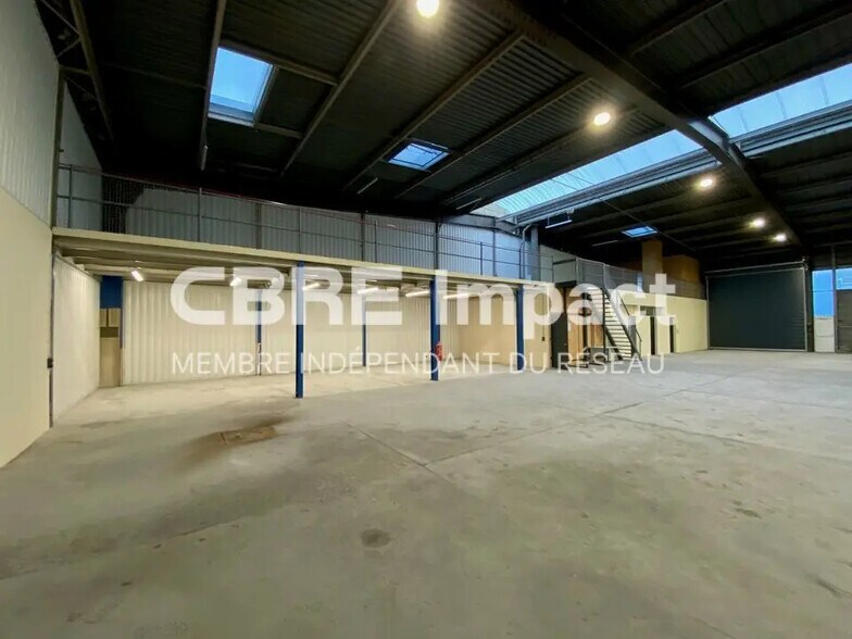 Light Industrial in Dijon to rent - Building Photo - Image 3 of 8