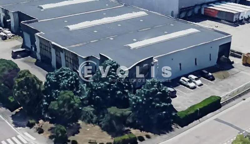 Industrial in Genas to rent Building Photo- Image 1 of 21