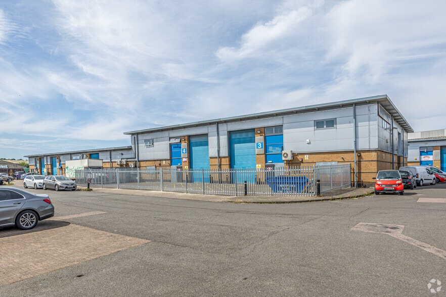 90 Anchor And Hope Ln, London to rent - Building Photo - Image 3 of 4