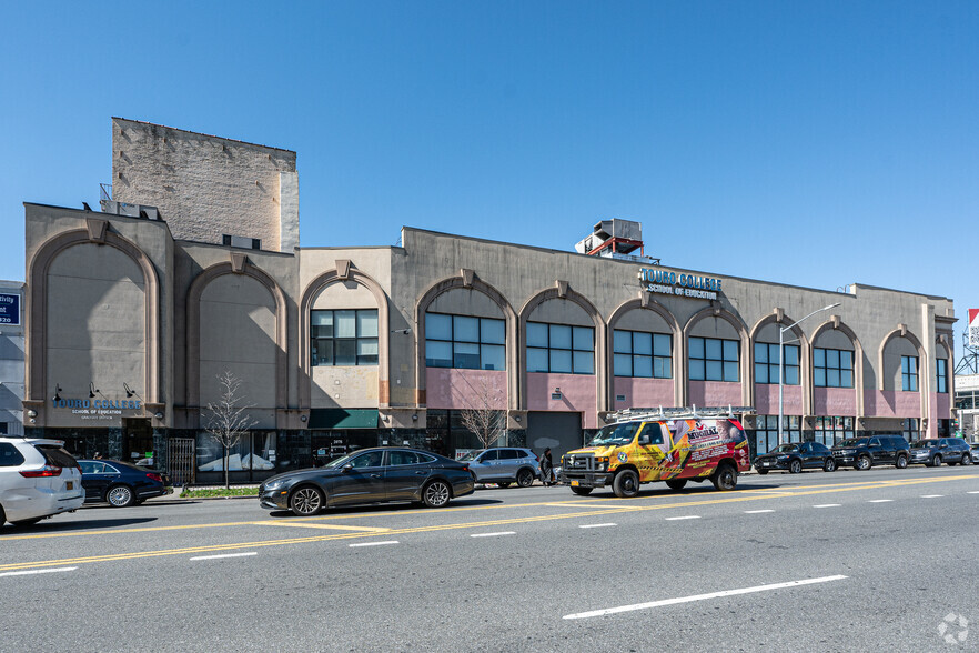 946-956 Kings Hwy, Brooklyn, NY for rent - Building Photo - Image 2 of 5