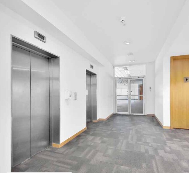 8 Lochside Ave, Edinburgh for sale Interior Photo- Image 1 of 1