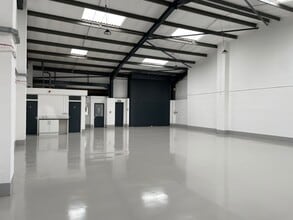 Brassey Clos, Peterborough to rent Interior Photo- Image 2 of 2