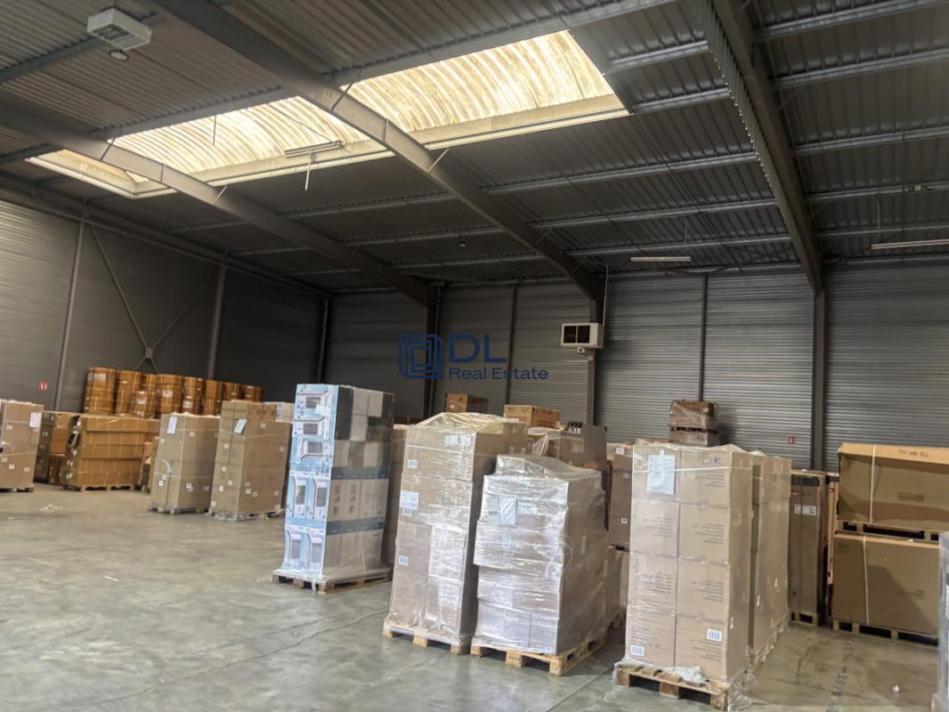 Industrial in Santeny for sale Interior Photo- Image 1 of 14