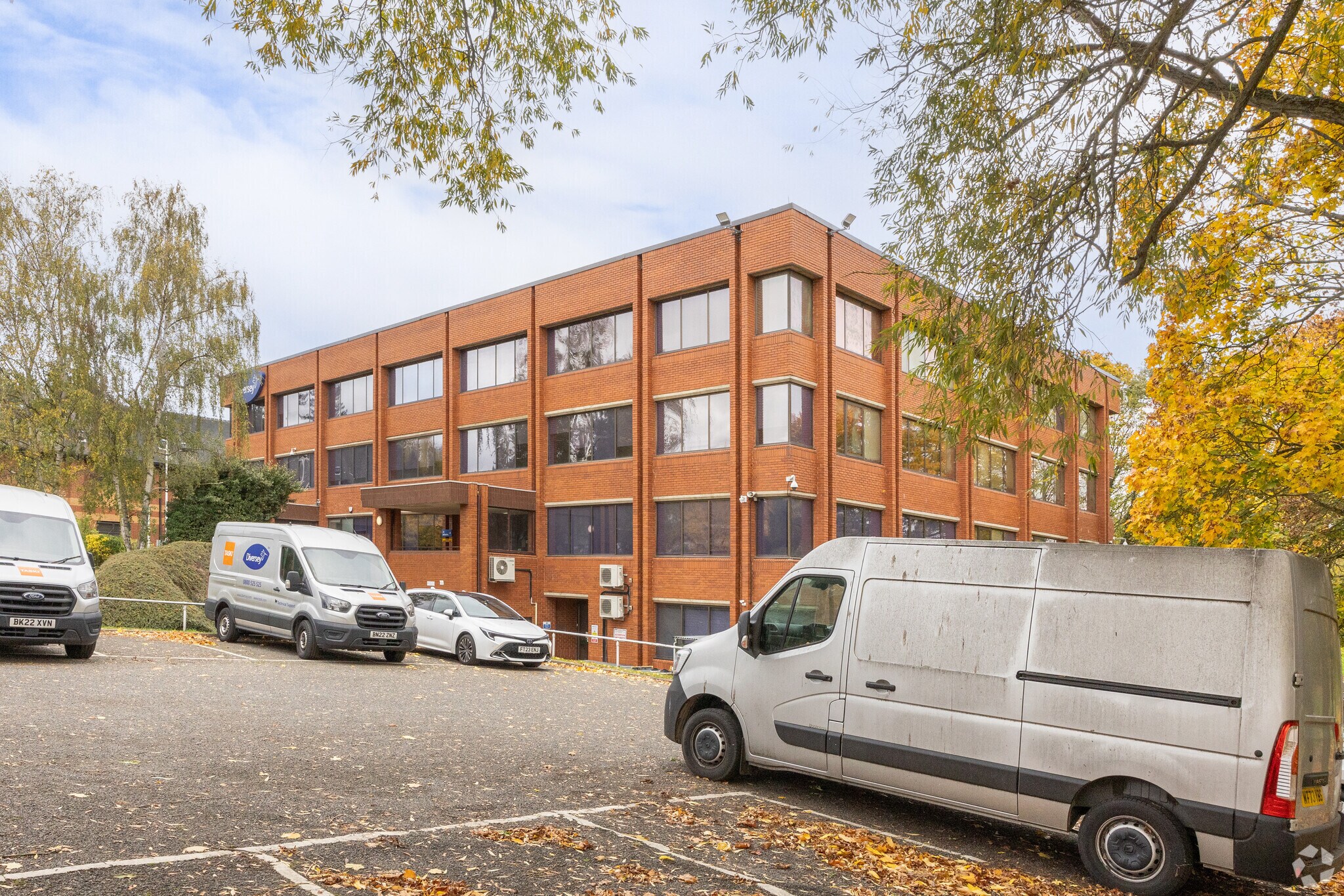 Pyramid Close, Northampton for sale Primary Photo- Image 1 of 17