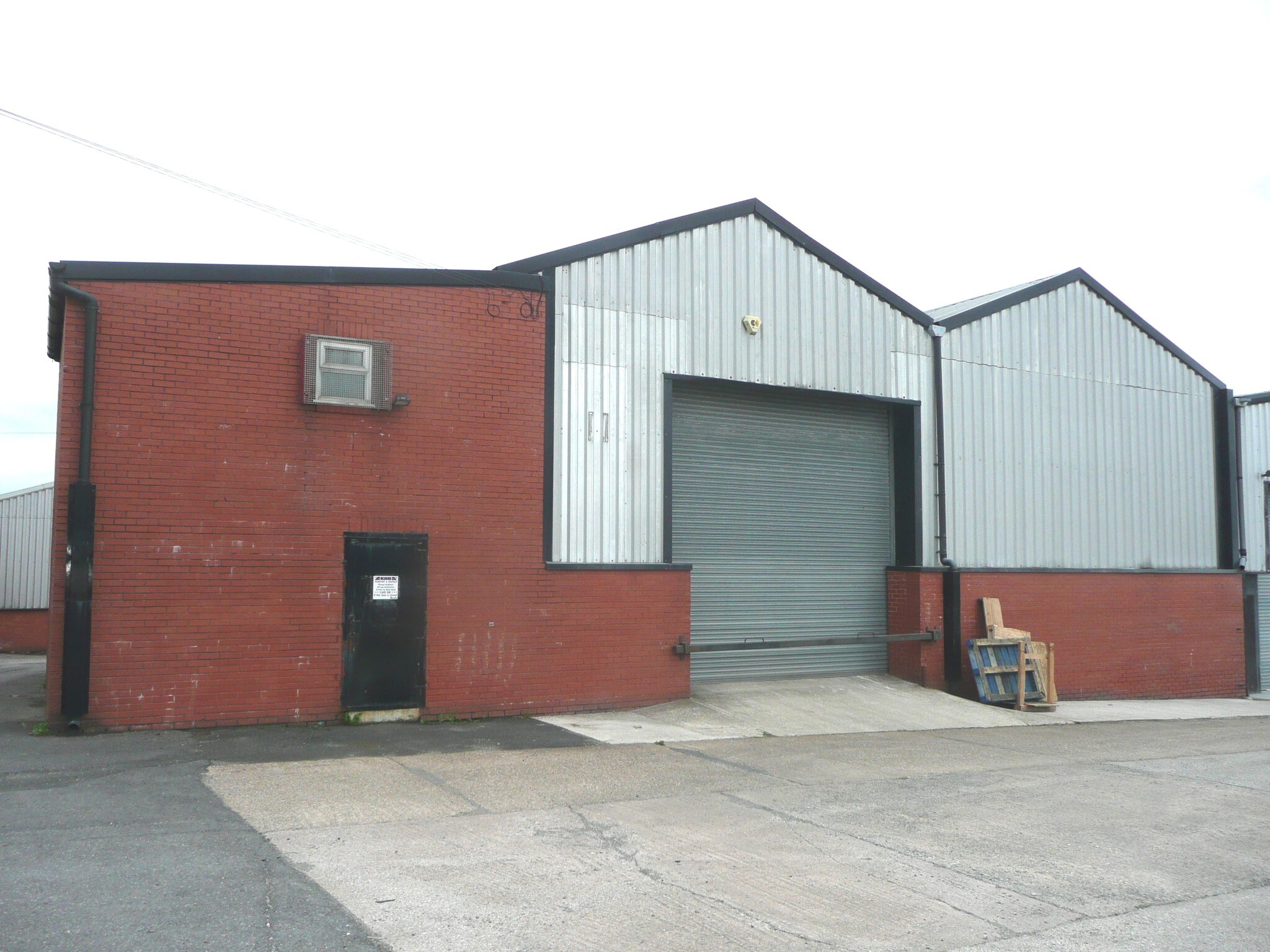 Unit H Coal Pit Ln, Manchester for sale Primary Photo- Image 1 of 1