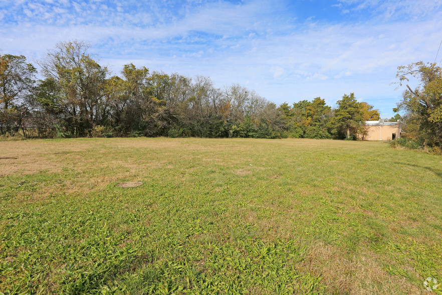 727 E Pleasant Run Rd, Cedar Hill, TX for sale - Primary Photo - Image 1 of 1