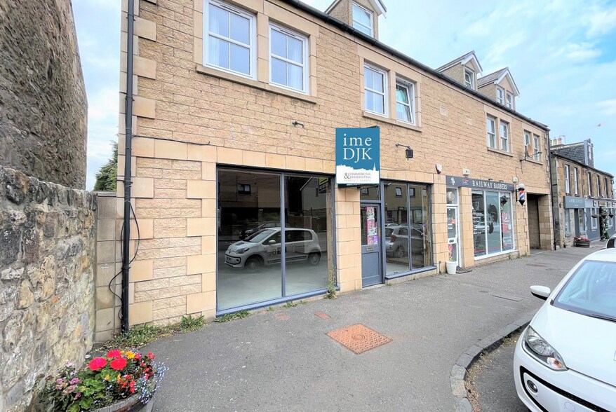 546D Lanark Rd, Juniper Green for sale - Building Photo - Image 1 of 1