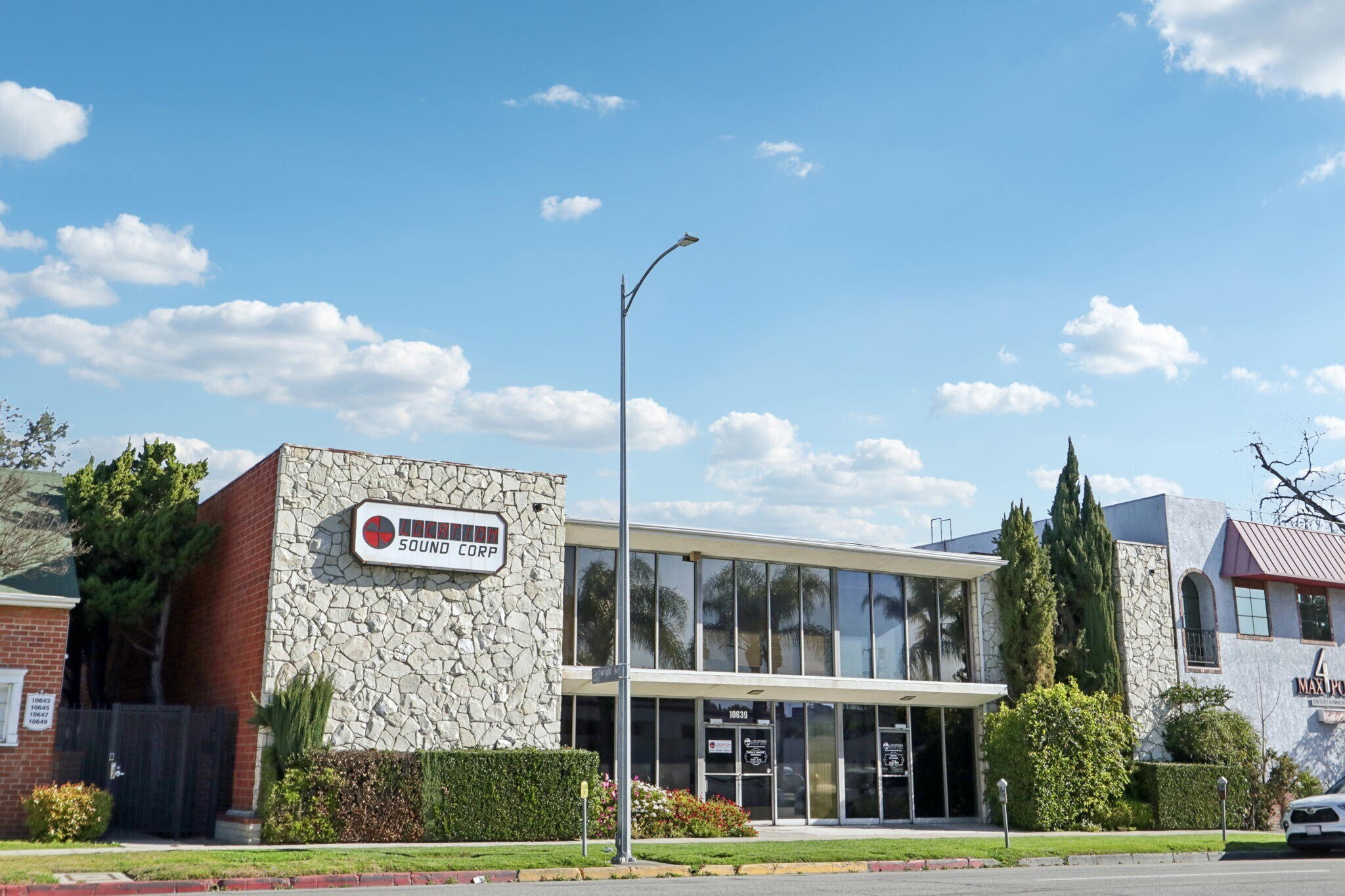 10639 Riverside Dr, North Hollywood, CA for sale Building Photo- Image 1 of 1