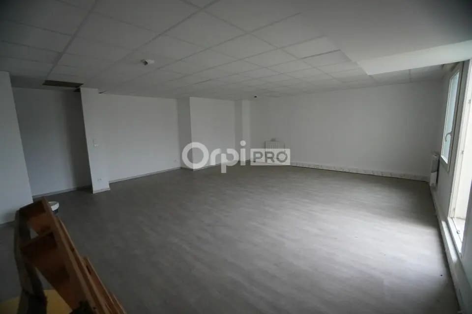Office in Dijon for sale Interior Photo- Image 1 of 6