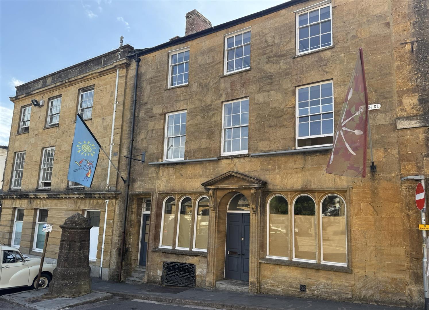1 North Street, Ilminster to rent Building Photo- Image 1 of 2