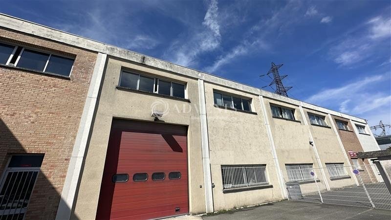 Office in Neuilly-Plaisance to rent - Building Photo - Image 3 of 6