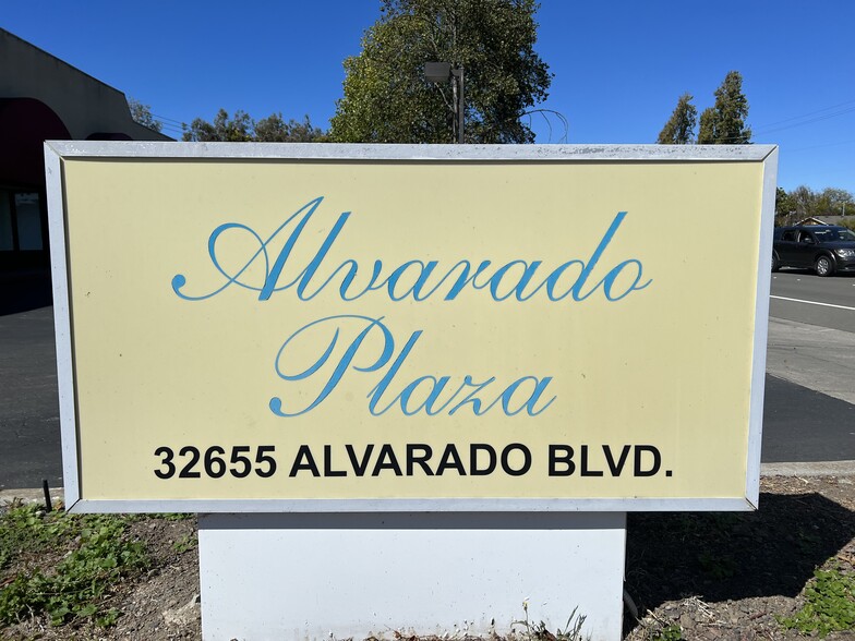 32611-32655 Alvarado Blvd, Union City, CA for rent - Building Photo - Image 2 of 5