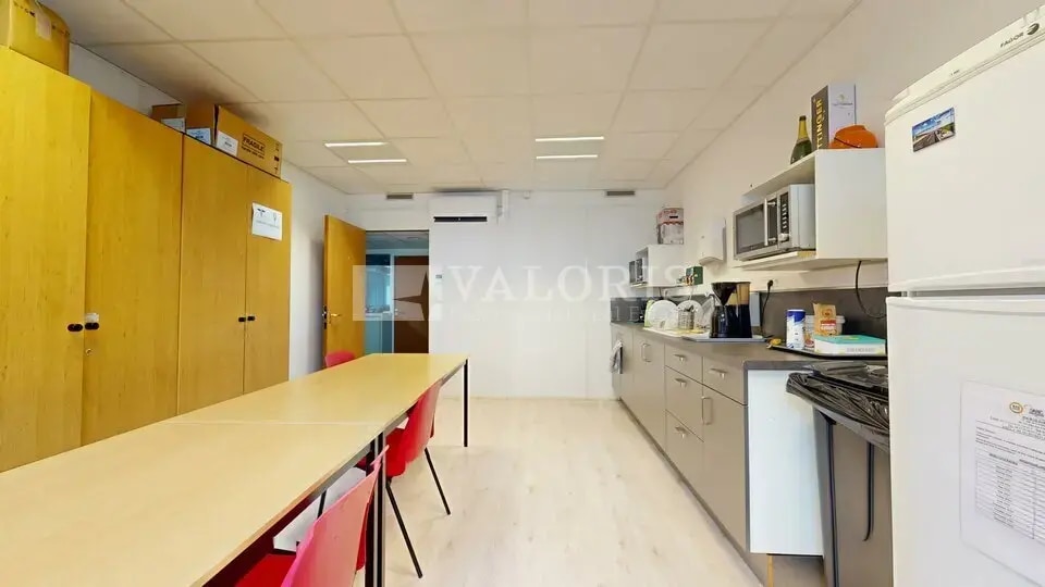 Écully, RHO 69130 - - - Interior Photo - Image 2 of 7