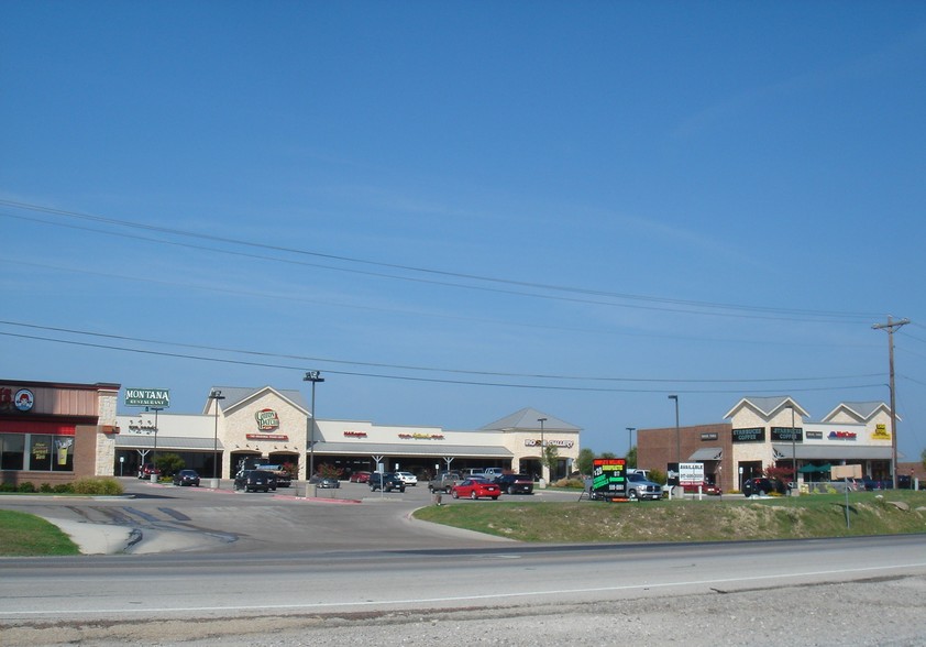 1930-1974 Main St, Weatherford, TX for rent - Building Photo - Image 2 of 2