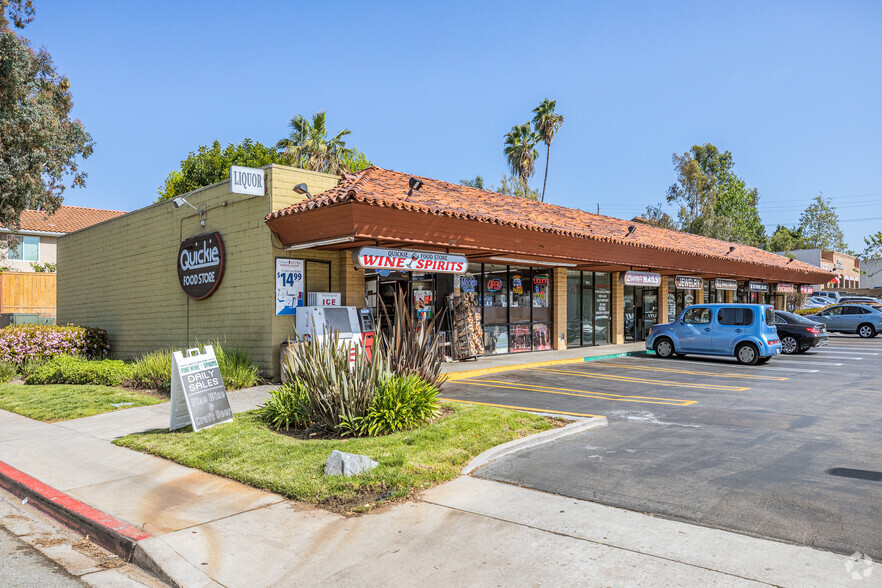 229-233 N El Camino Real, Encinitas, CA for rent - Primary Photo - Image 1 of 5