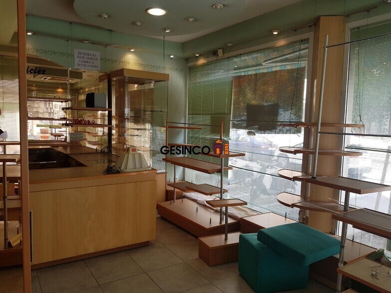 Retail in Ontinyent, Valencia to rent - Building Photo - Image 3 of 5