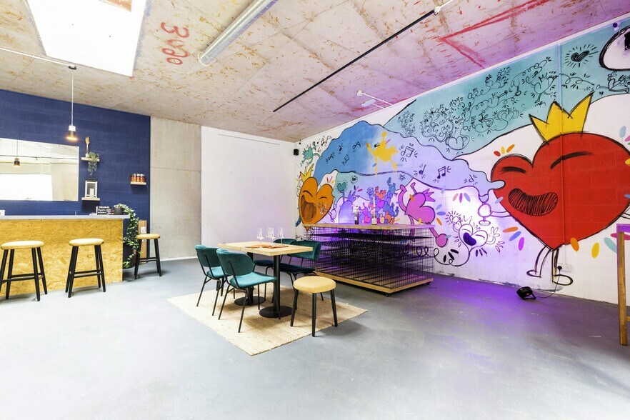 126-137 Hackney Rd, London for sale - Building Photo - Image 1 of 1