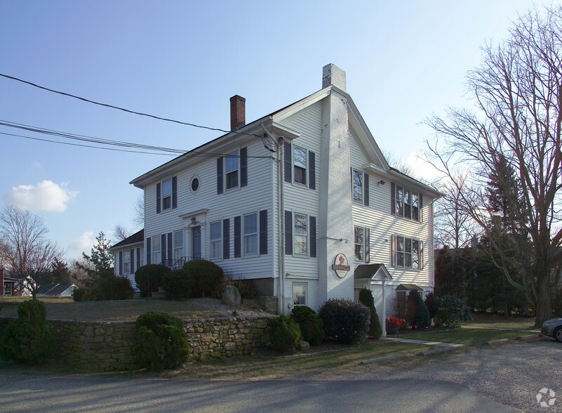 220 Old Boston Post Rd, Old Saybrook, CT for sale - Primary Photo - Image 1 of 1