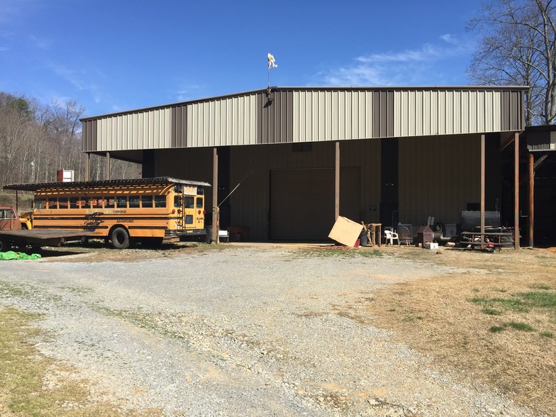 2000 Jonesborough Rd, Erwin, TN for sale - Building Photo - Image 1 of 1