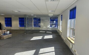 Gadbrook Park, Northwich to rent Interior Photo- Image 2 of 8