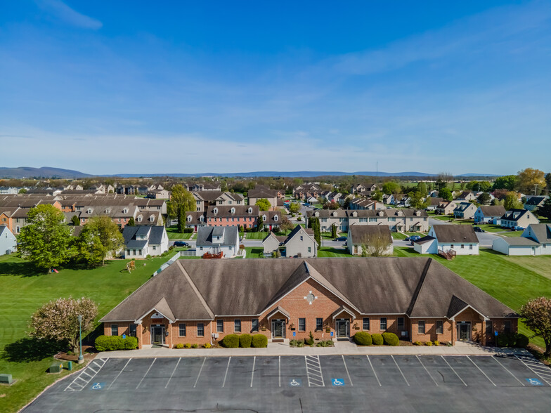 1942 Scotland Ave, Chambersburg, PA for rent - Building Photo - Image 3 of 14