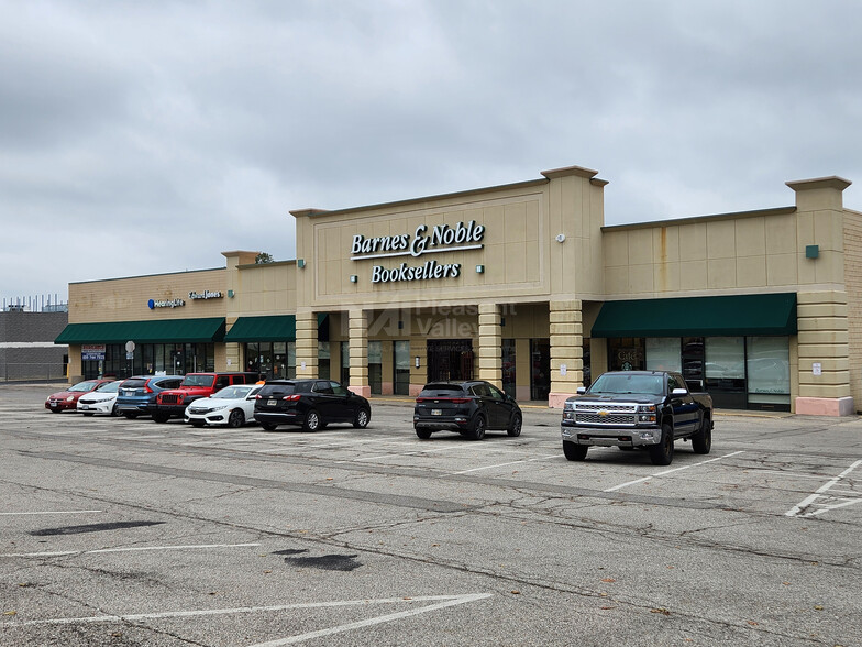 832-840 N Lexington Springmill Rd, Mansfield, OH for rent - Building Photo - Image 1 of 5