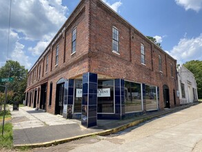 102 S Main St, Water Valley, MS for sale Primary Photo- Image 1 of 1