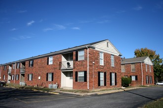 Residential in Carbondale, IL for sale Primary Photo- Image 1 of 1