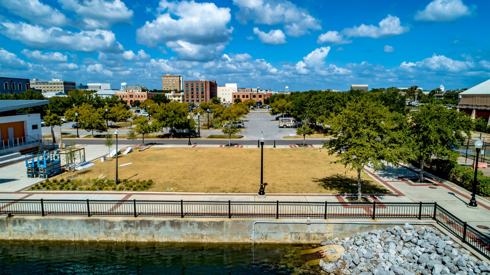 750 Commendencia St, Pensacola, FL for rent - Building Photo - Image 3 of 10