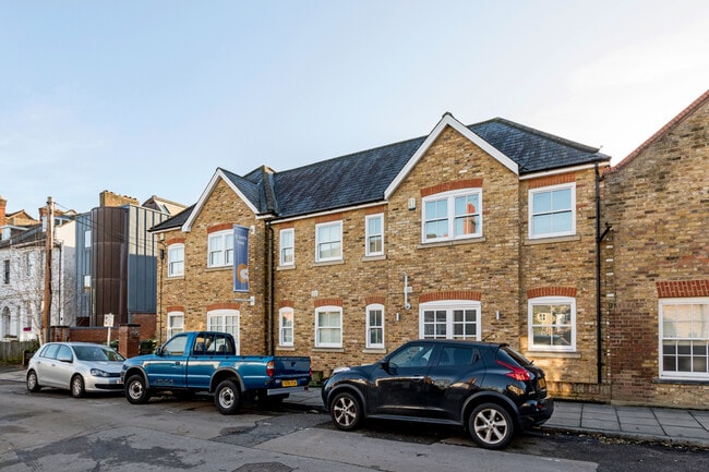 More details for St Johns Rd, Kingston Upon Thames - Office to Rent