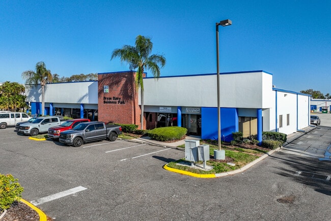 More details for 7201-7243 Bryan Dairy Rd, Largo, FL - Industrial to Rent