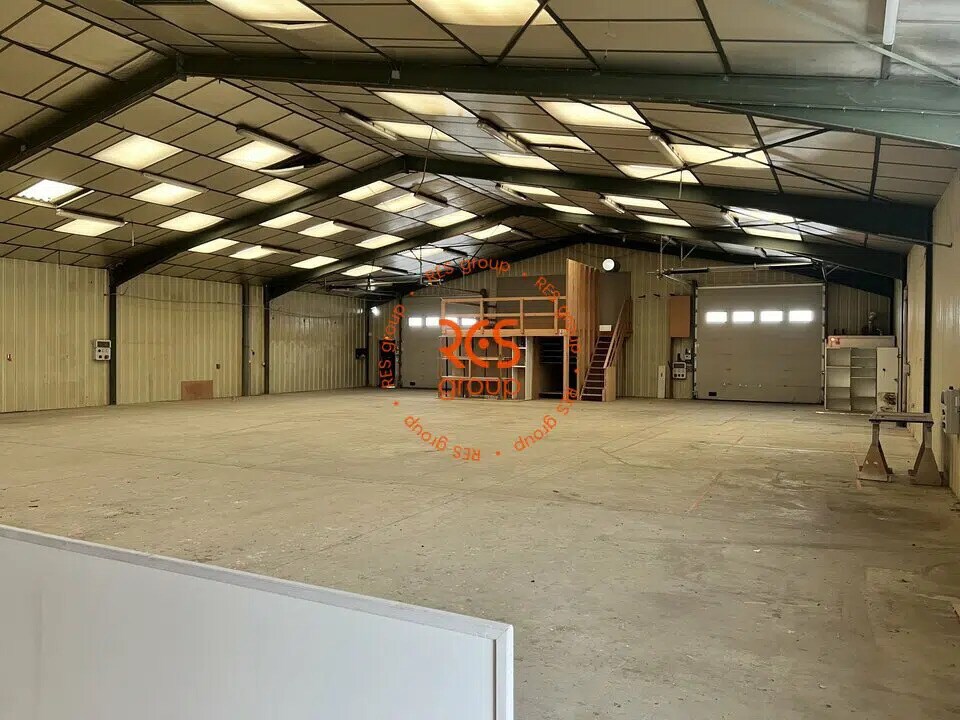 Office in Pessac to rent Interior Photo- Image 1 of 13